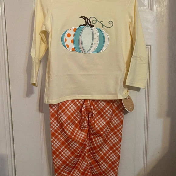 NWT Pumkin Fall Outfit - - Picture 4 of 9